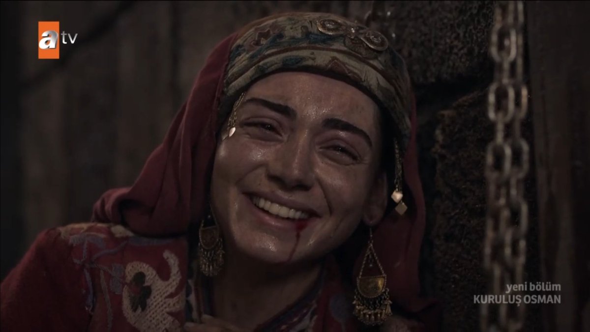 “Yaşarsın canparem!”

Hem aksiyon sahnelerinin hem de dram sahnelerinin altından 6 sezondur başarıyla kalkan bir Özge Törer gerçeği var, bu akşam tüm alkışlar ona. Emeklerine sağlık! 👏🏻 #KuruluşOsman