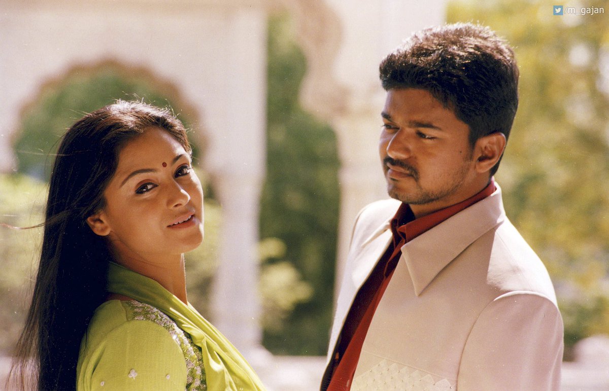 I whant THE once-more OG PAIR for  1 LAST TIME <a href="/actorvijay/">Vijay</a> anna <a href="/SimranbaggaOffc/">Simran</a> Ji &amp; they will give a துள்ளாத மனமும் துள்ளும் 🫠🥰🥹✨
