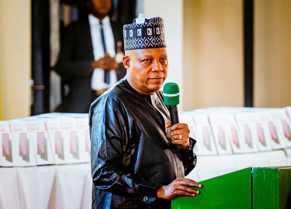 tjadekunle_'s tweet photo. Vice President Kashim Shettima reaffirmed President Tinubu’s commitment to quality education during the presentation of 4,600 digital learning devices donated by MTN Nigeria to secondary school students nationwide. Speaking at Government Science Secondary School, Pyakasa, Abuja, https://t.co/ug1BSbqzXF