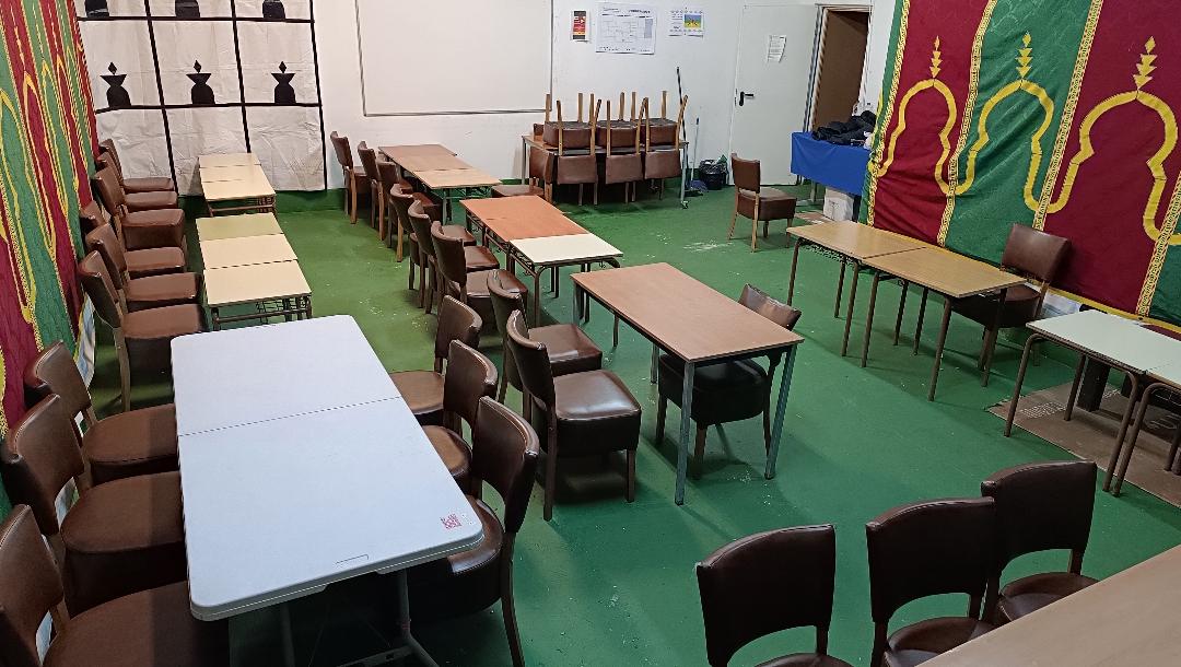 amicalmarroqui's tweet photo. Hem tornat a les xarxes! Us esperem al carrer del Carme núm. 84, Ciutat Vella, Barcelona.
¡Estamos de vuelta en las redes! Os esperamos en calle del Carme núm. 84, Ciutat Vella, Barcelona. https://t.co/4bPXTnCSdr
