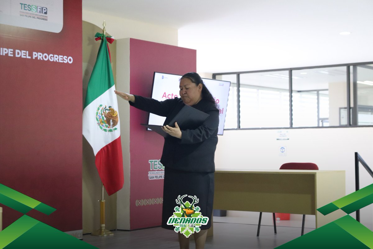 TESSFP_Edomex's tweet image. 🎓 ¡Felicidades a la nueva #LicenciadaEnInformática, Eneida Flores Gregorio! 🎉 Tu dedicación y esfuerzo nos llenan de orgullo. 🌟 Que este logro sea solo el inicio de un futuro prometedor. 🙌 #OrgulloTESSFP