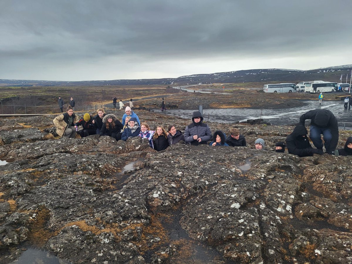 St Clement Danes (@scdschool) on Twitter photo <a href="/SCDSchool/">St Clement Danes</a> A-level Geography students checking out the fault lines at the national park. <a href="/SCDSchool/">St Clement Danes</a> A-level Geography students checking out the fault lines at the national park.