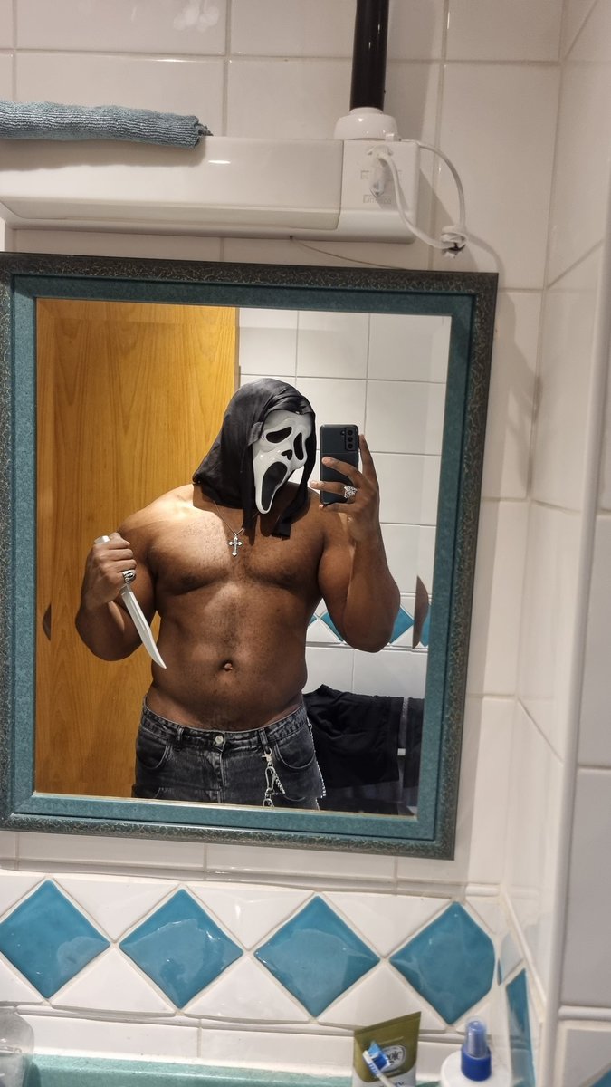 THΛNΛTΘS tweet media