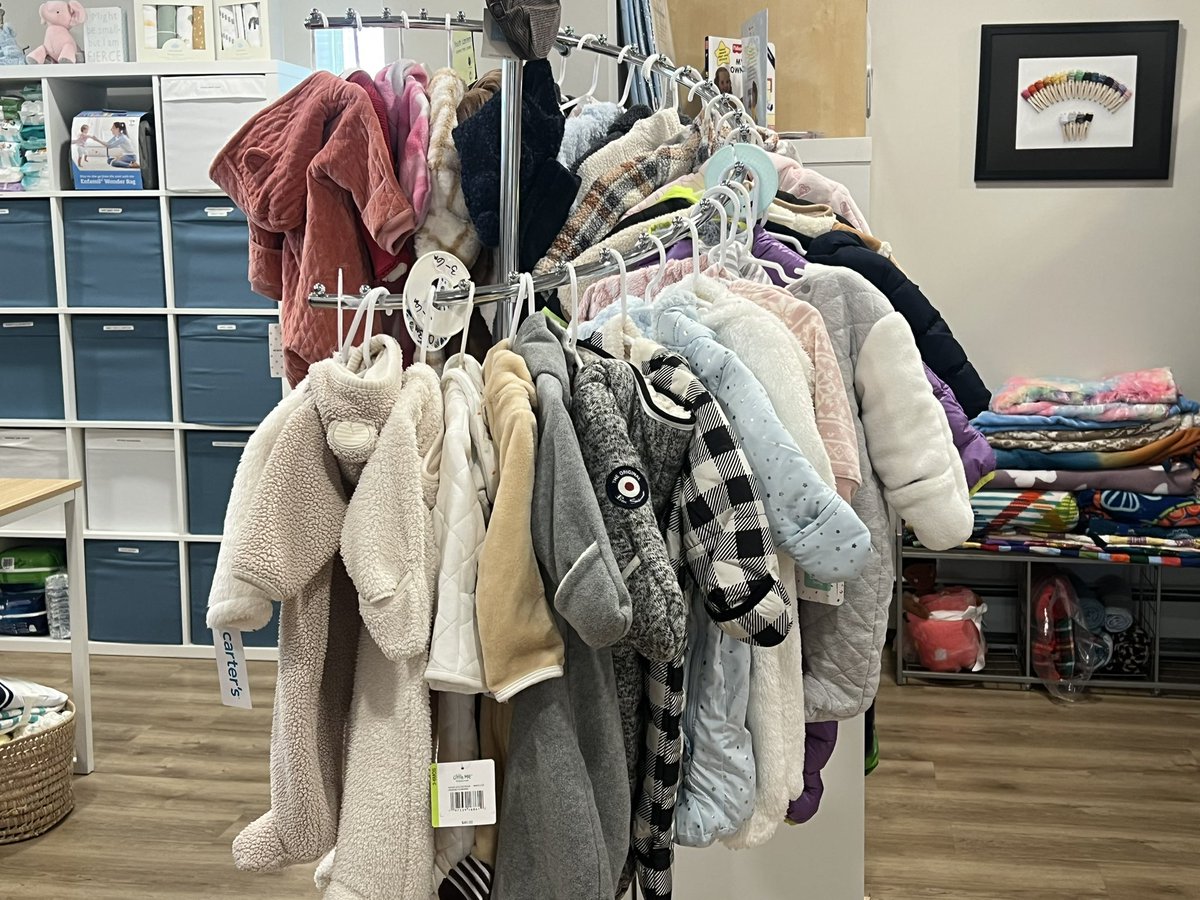 MichelleWolfTV's tweet image. TODAY: NHS students at Freedom HS presented a $1,500 check to The Kindness Project. The organization helps children in foster care. 

More on the Project’s mission on @69News at 5PM.