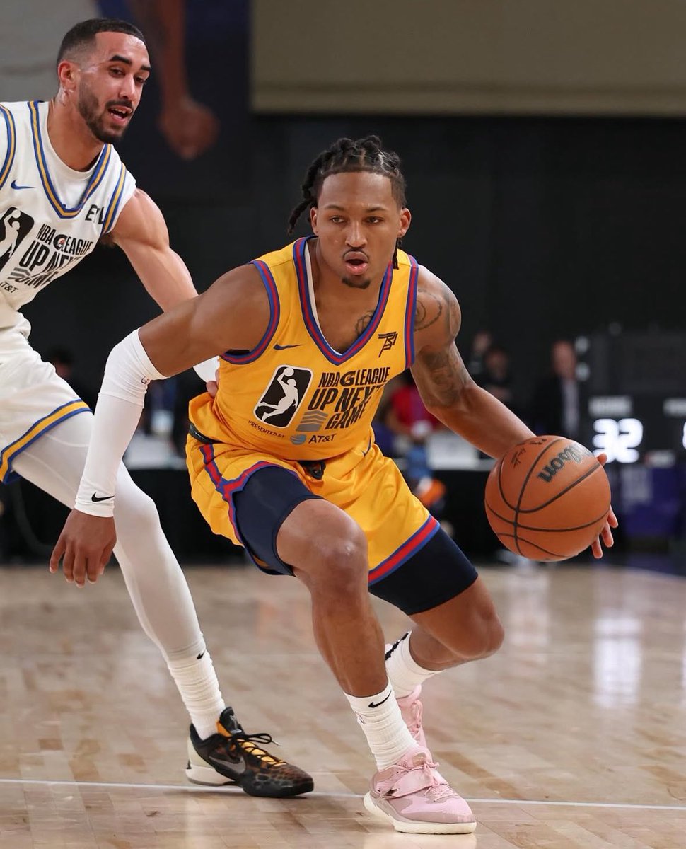 The Chicago Bulls have agreed to a two-way deal with Jahmir Young, his agent Scott Nichols of <a href="/Rize_Management/">Rize Management</a> told <a href="/hoopshype/">HoopsHype</a>. Young, who played in the Up Next Game at All-Star Weekend, has averaged 22.4 points, 7.3 assists, 4.5 rebounds, and 2.0 steals for the Grand Rapids Gold