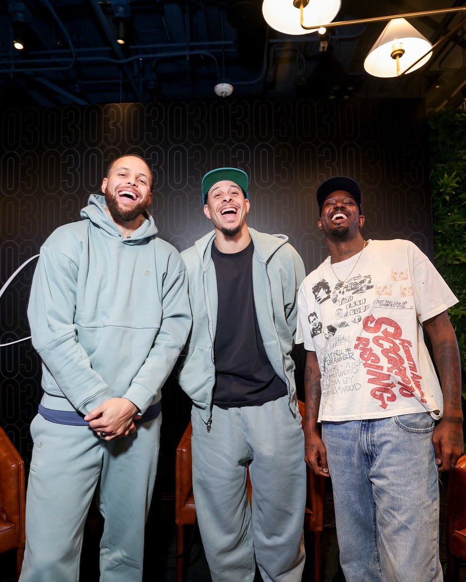 StephenCurry30's tweet photo. Saturday was a bigday for my brother @sdotcurry launching his new podcast! Y'all better tune in!! https://t.co/CpHc2KoeqP