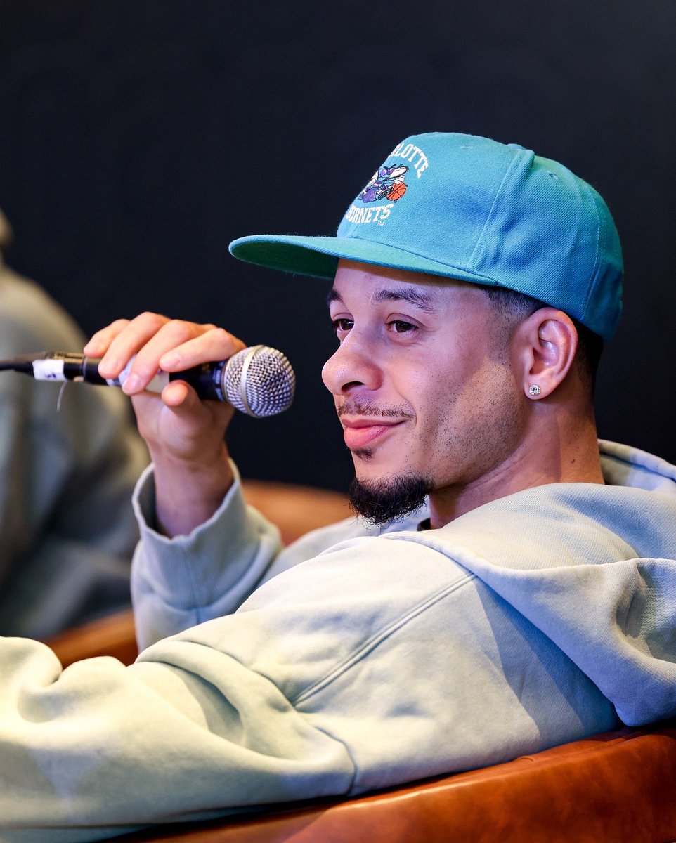 StephenCurry30's tweet photo. Saturday was a bigday for my brother @sdotcurry launching his new podcast! Y'all better tune in!! https://t.co/CpHc2KoeqP