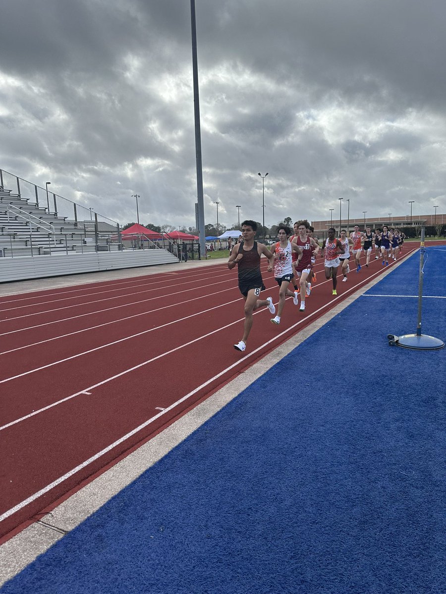 The other week i ran my first track meet of the season with a 23 second pr in the 3200 with a 9:37 and a 4:30 1600m not too bad as an opener. Faster times still to come