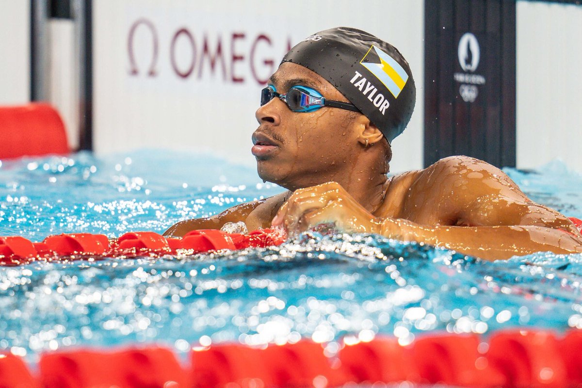 HISTORY-MAKING: <a href="/Vol_SwimDive/">Tennessee Swimming & Diving</a>'s Lamar Taylor becomes the first swimmer to hold Division I and Division II NCAA Records in the same event (200 free relay)‼️