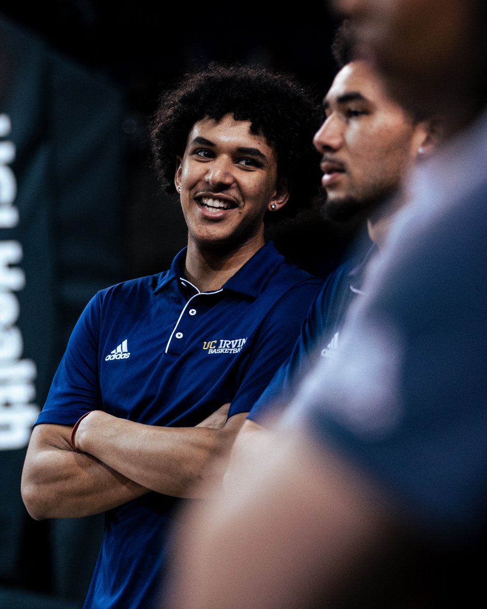 UCImbb's tweet photo. 𝙏𝙝𝙚 𝙪𝙣𝙨𝙪𝙣𝙜 𝙝𝙚𝙧𝙤𝙚𝙨 💙 

We want to thank our student managers for everything they do for our team. Your time, dedication, and effort does not go unnoticed!

#ManagerAppreciationWeek | #TogetherWeZot | @GTGhoops https://t.co/Xct9j541tF