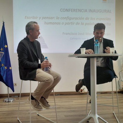 🖋Conferencia inaugural  
Escribir y pensar: la configuración de los espacios humanos a partir de la palabra escrita. Por F. J. Martínez Morán y coloquio con Raúl Galache
🖊️Cada palabra,  cada frase es un reflejo de su habilidad para capturar la esencia  humana #IF_CMadrid #ISMIE