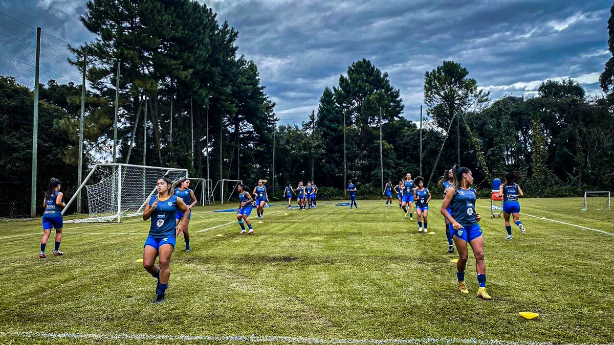 Avaí/Kindermann (@avaikindermann) on Twitter photo 🦁💪🏾 Imagens do treino desta quarta-feira (19).
#VamosLeoas
📸: Jonathan Ribeiro/ <a href="/AvaiFC/">Avaí Futebol Clube</a> 🦁💪🏾 Imagens do treino desta quarta-feira (19).
#VamosLeoas
📸: Jonathan Ribeiro/ <a href="/AvaiFC/">Avaí Futebol Clube</a>