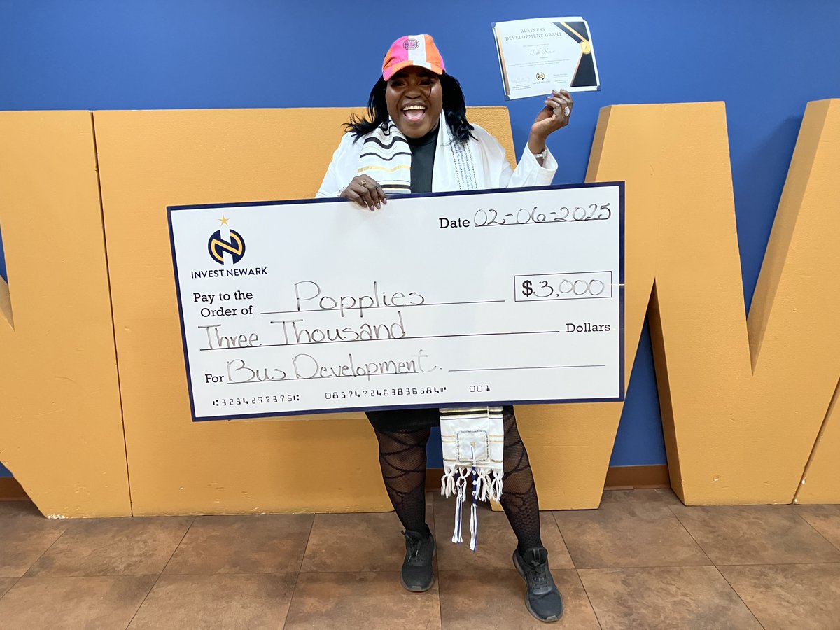 investnewark's tweet photo. Big congratulations to our incredible Language of Capital Winter Cohort graduates and to the Business Development Grant recipients! 🌟

- Charlie Lloyd, Horton Property Management
- Tiah Knox, Popplies
- _________, Jam’n Social https://t.co/mi7rBHPm2C
