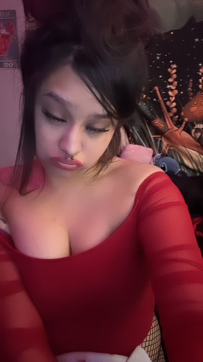 vxmpslxxt's tweet photo. kiss of death 

rt if happy&amp;hrnyy🤭
#rt #nsfwtwtًً #nsfwtw #latina https://t.co/GSIguAcITh
