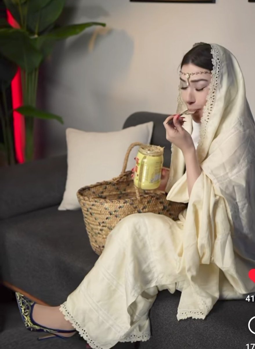 شهيناز خيضر تروج لتراثنا و لا تتوانى على الترويج لمنتوجاتنا الوطنية و السياحة في الجزائر تستاهل لقب سفيرة التراث الجزائري❤️🇩🇿

#شهيناز_سفيرة_التراث_الجزائري