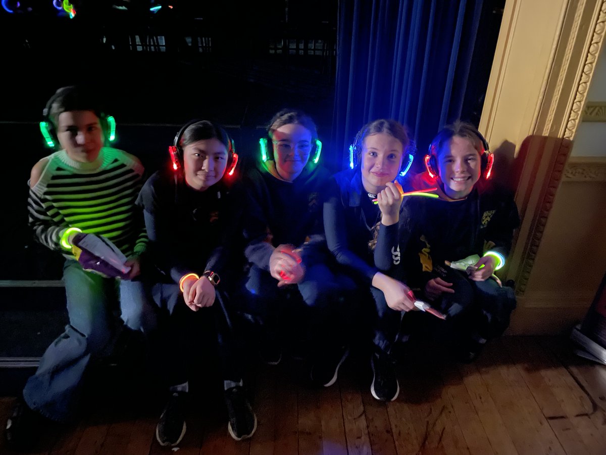 Handcross Park tweet media