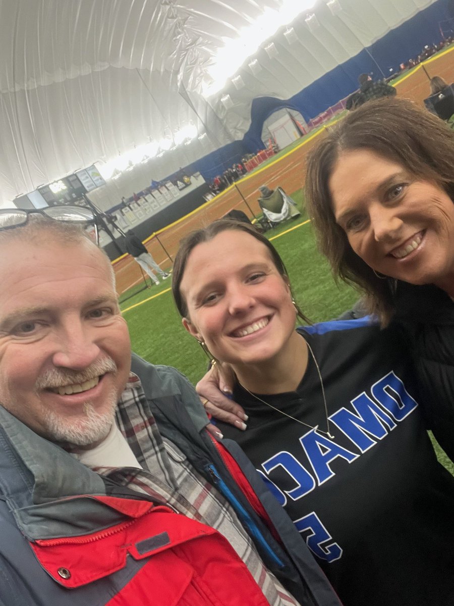 Shout out to <a href="/DMACCsoftball/">DMACC Softball</a> and our favorite Bear, <a href="/JaseyAnderson/">Jasey Anderson</a>, as they prepare to head south for the weekend. Safe travels and good luck.