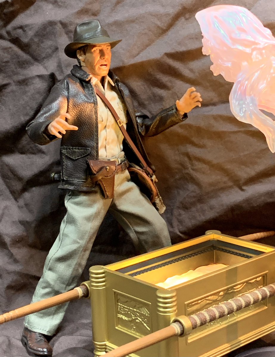 FigureMaster963's tweet photo. Indiana Jones 🤠
#raidersofthelostark
#IndianaJones #mezcoone12 https://t.co/Nwvgpbk1sZ