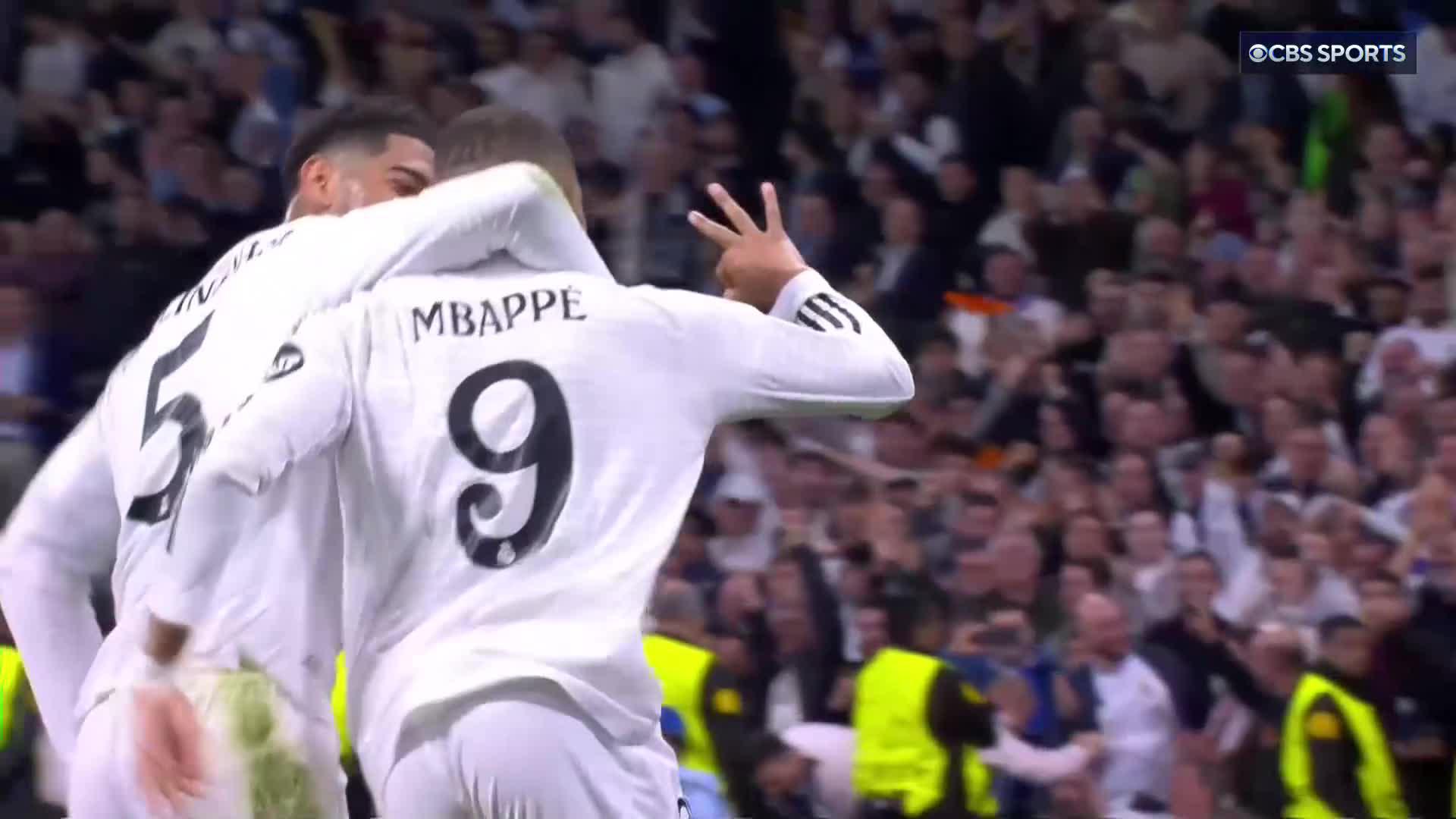 Kylian Mbappé completes his first hat-trick at the Bernabéu ⚡