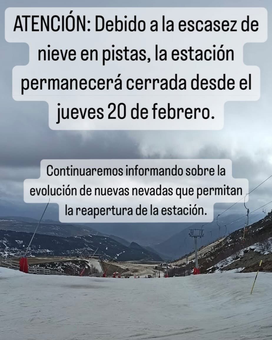LEITARIEGOS's tweet image. ⚠️⚠️ ⚠️ AVISO: ⚠️⚠️⚠️ 

Debido a la escasez de nieve en pistas, la estación permanecerá cerrada desde el jueves 20 de febrero.

🆕🆕 Les mantendremos informados de la evolución de nuevas nevadas que permitan la reapertura.

#leitariegos #NET #vallelaciana #leonesp
