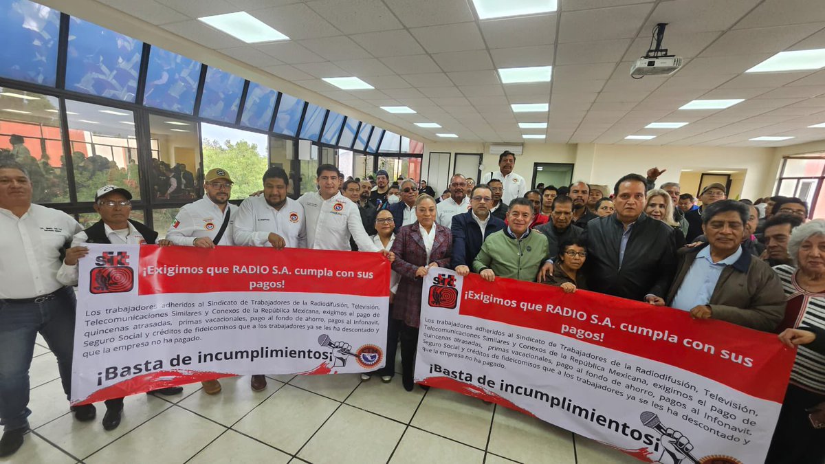 FerSalgadoCTM's tweet photo. #RadioSA patrón ejemplar, no entera cuotas obrero -patronales al @Tu_IMSS @CONSAR_mx @Infonavit. Retiene el 13% del fondo de ahorro y la empresa incumple con su parte.
Da de baja a sus trabajadores en el @Tu_IMSS y para colmo, firma convenios para ponerse al día con sus obligaciones y, los incumple!! @STIRTTnacional #Huelga
@marathb @OITMexico @Ines_GONI