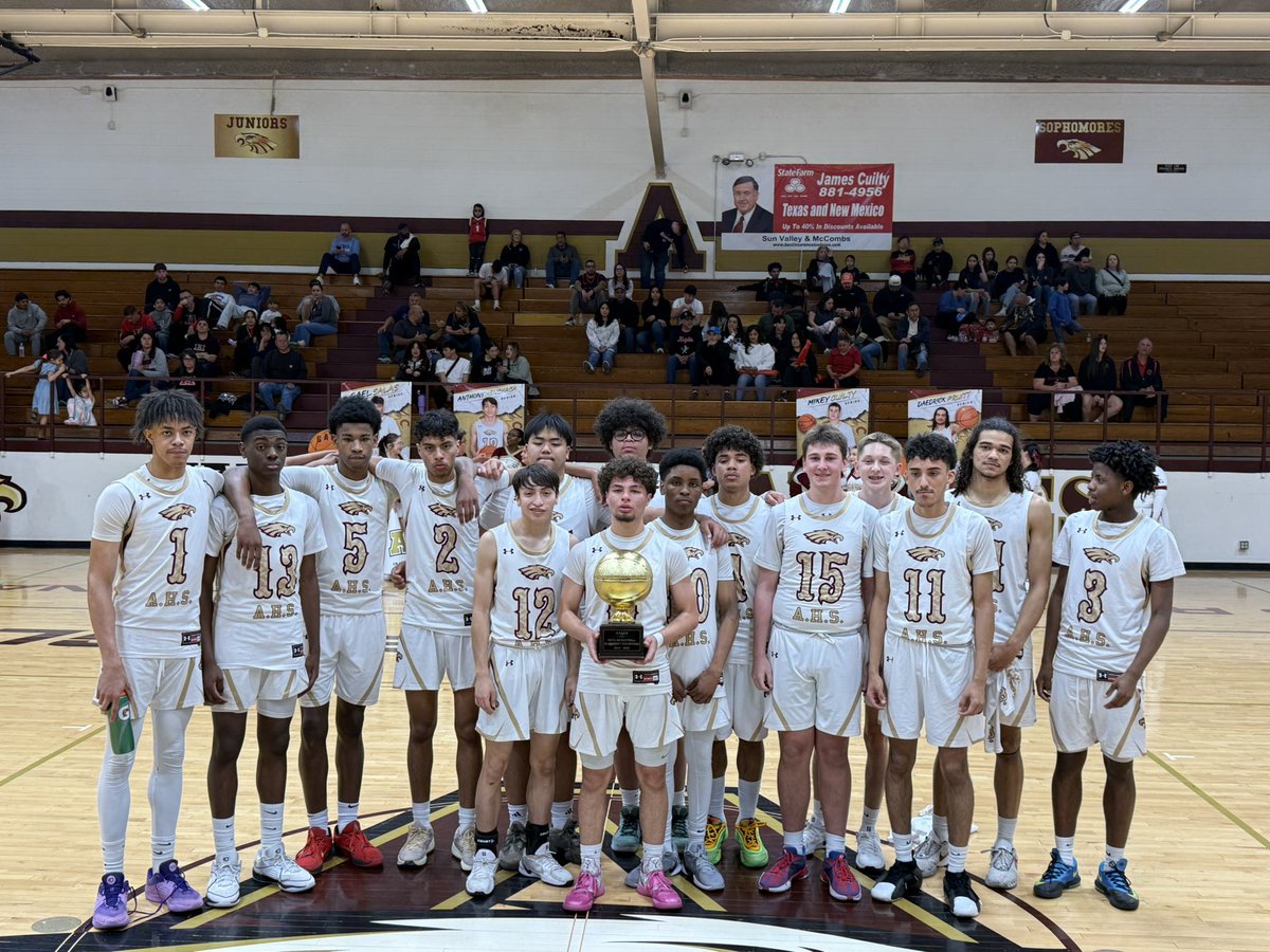 Congratulations to <a href="/AndressBB_WAB/">Andress High School Boys Basketball</a> on clinching the 5A D2 Region 1 🏀 Bi District Title after defeating Hanks 51-20!! 🏆 👏 
Well deserved coaches &amp; athletes, onto the next round!! 💯

📸 AHS Eagles 🏀

#BorderlandSports #TXHSBB #WeAreAndress 🦅