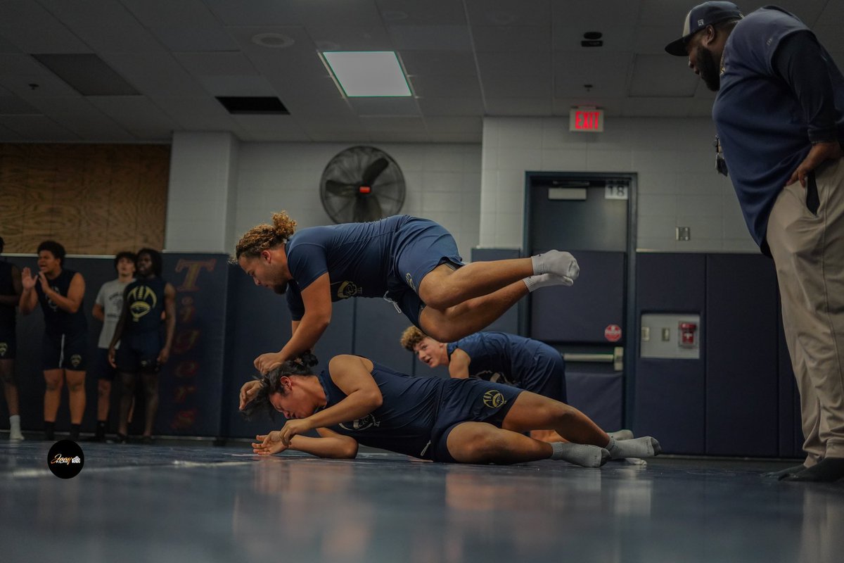 KleinCollinsFootball (@kctigerfootball) on Twitter photo Midweek battles: Proud of the competition and the grind today! 🏈🔥 #ChampionshipMindset #TigerPride #4MB
Photo credits to our own <a href="/jaayfilm/">Jayden Taylor</a> Midweek battles: Proud of the competition and the grind today! 🏈🔥 #ChampionshipMindset #TigerPride #4MB
Photo credits to our own <a href="/jaayfilm/">Jayden Taylor</a>