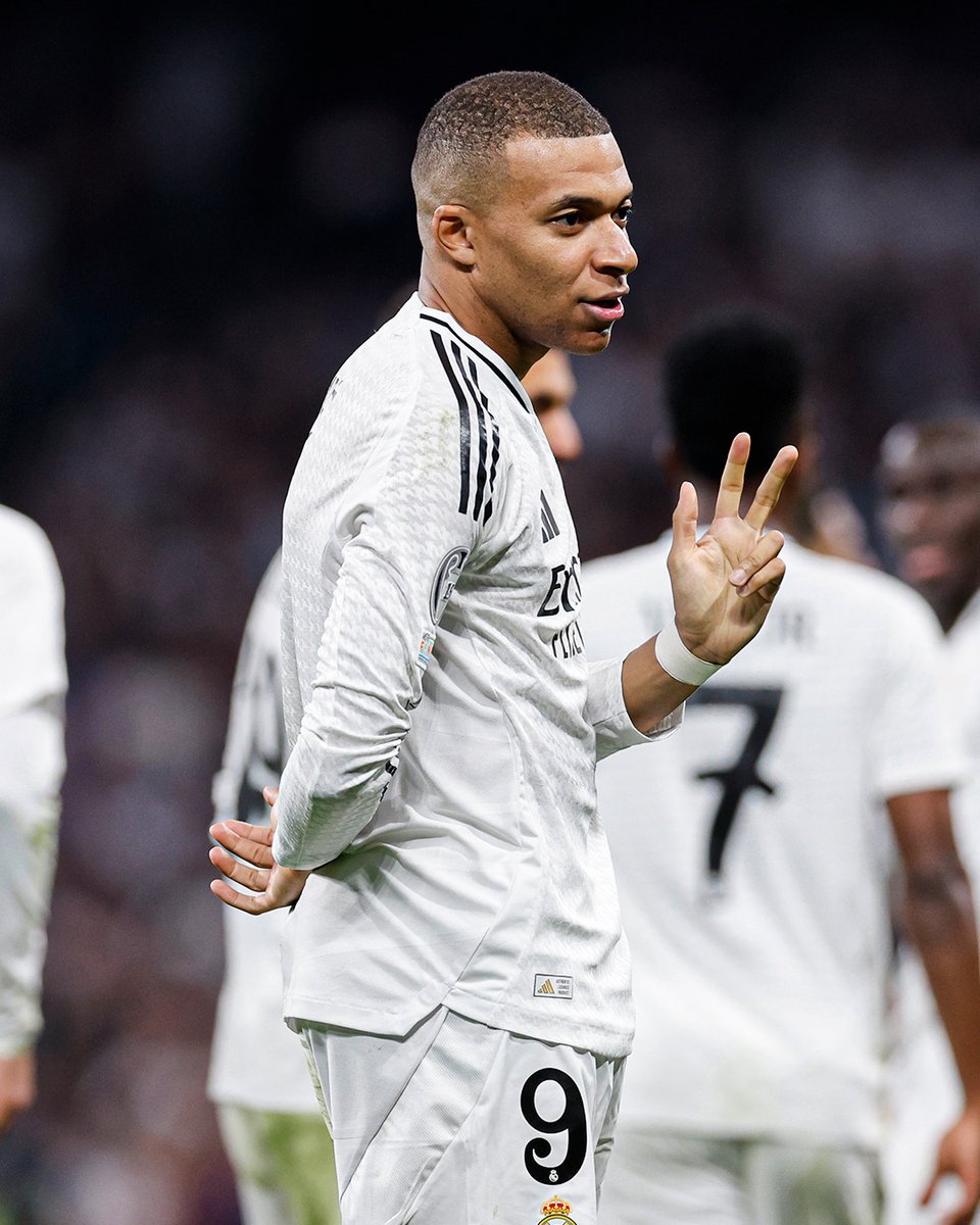 🎩 HAT-TRICK 🎩