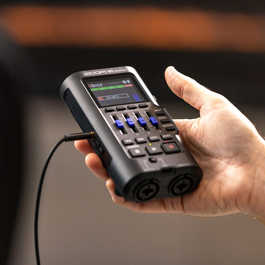 ZoomSoundLab's tweet image. 🎶 Engineered by Musicians, for Musicians. 🎶

The R4 was designed to help you bring your biggest ideas to life. With a unique ‘bounce track’ and 32-bit float recording, you can capture every detail of your most ambitious compositions.

#zoomsoundlab #audiorecorder #proaudio