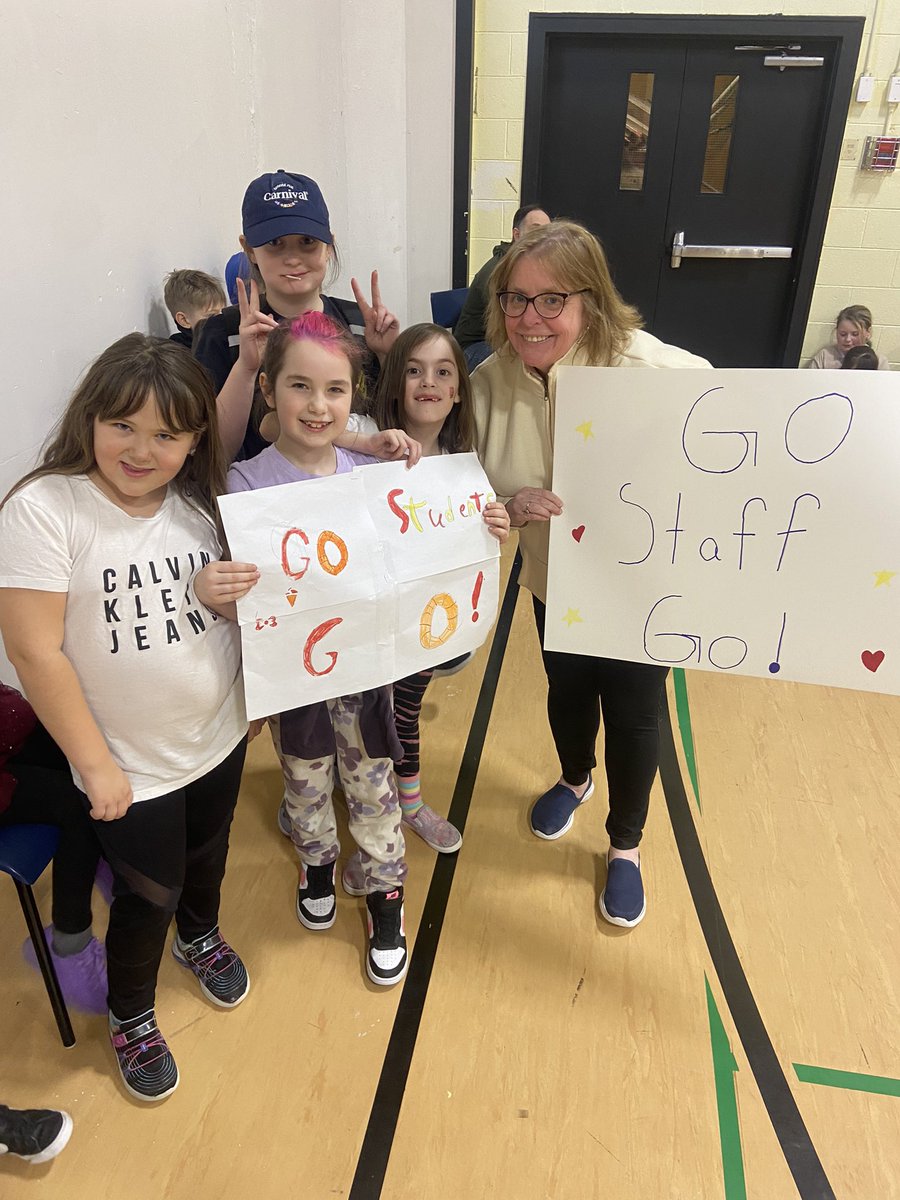 MsOuterbridge's tweet photo. So much fun at the students vs. teachers basketball game! @sjboscoschool https://t.co/dMCaqPqmyq