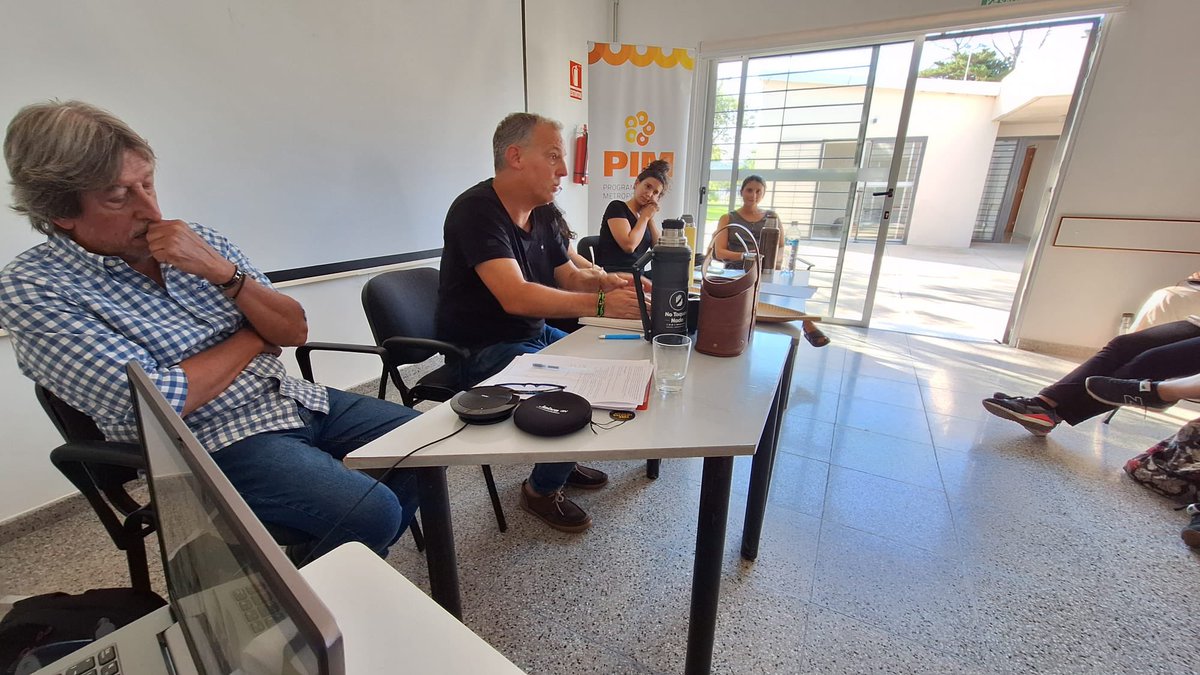 Escuela de verano <a href="/PimUdelar/">PIM UDELAR</a> políticas públicas y territorios con vecinos, docentes, estudiantes… comunidad conversando