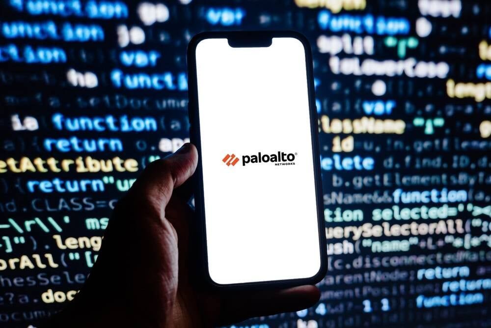 omvapt's tweet photo. #Palo_Alto #firewalls under #attack as #miscreants chain #flaws for #root_access 
https://t.co/HpebJSoTds https://t.co/IWLWiSX4ZN