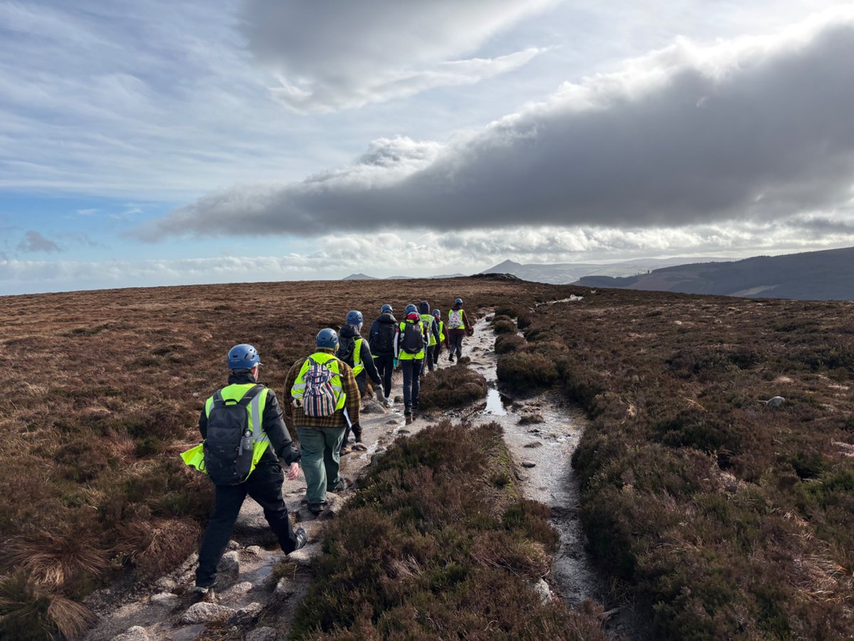 Sam Kelley (@arctic_glacial_) on Twitter photo Another great day out for the Quaternary geology class <a href="/UCD_Earth_Sci/">UCD Earth Sciences</a>, looking at evidence of the last glaciation in the Dublin Mtns.
Having a bit of sun was rather nice for a change, though <a href="/DrMarkyC/">Mark Coughlan</a> was missed. Another great day out for the Quaternary geology class <a href="/UCD_Earth_Sci/">UCD Earth Sciences</a>, looking at evidence of the last glaciation in the Dublin Mtns.
Having a bit of sun was rather nice for a change, though <a href="/DrMarkyC/">Mark Coughlan</a> was missed.
