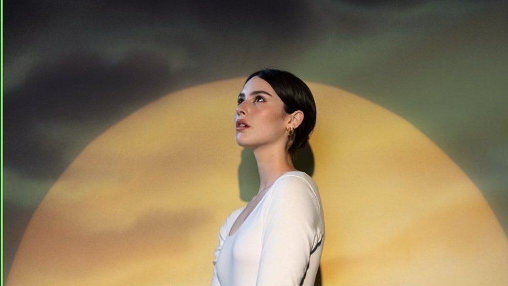 🅟𝗼𝗽 𝗛𝗶𝘃𝗲 © 𝟚𝟘𝟚𝟝 • 𝖤𝗇𝗍𝖾𝗋𝗍𝖺𝗂𝗆𝖾𝗇𝗍!
M͟u͟s͟i͟c͟ › 𝗡𝗲𝘄𝘀
🎧🗞️› 𝗍𝖺𝗀: #PopHiveRP

More out-takes of 𝗔𝗻𝗴𝗲𝗹𝗶𝗾𝘂𝗲 𝗛𝘂𝗱𝘀𝗼𝗻 (@artclxsure) from the photoshoot for her latest album "#iTheSecretOfUs"