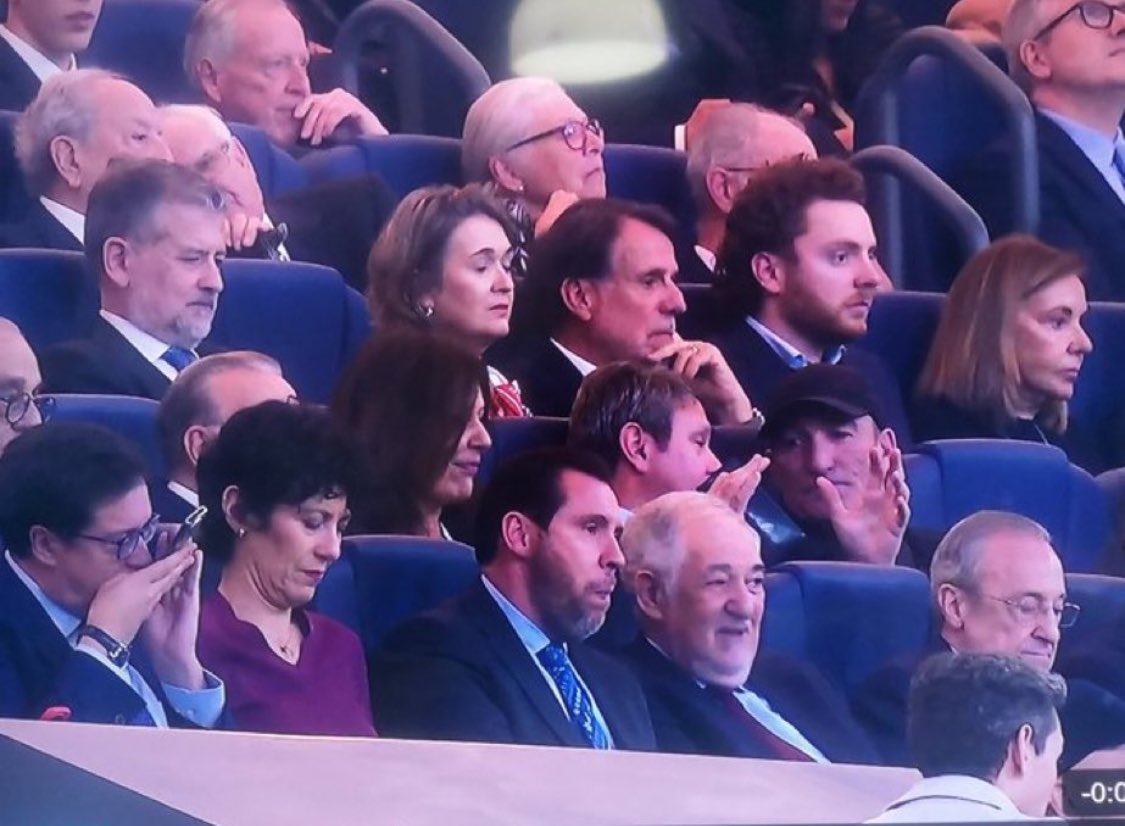En la primera fila del palco del Bernabéu hay más villanos que en una película de Marvel.
