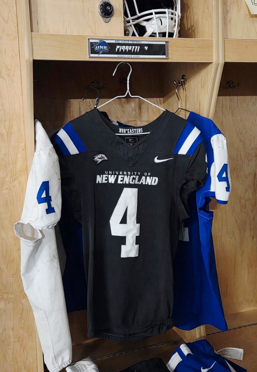 Had a terrific visit <a href="/UNEfootball/">University of New England Football</a>. A big thanks to <a href="/CoachLichten/">Coach Mike Lichten</a>, <a href="/TimViall/">Tim Viall</a>, <a href="/ABelnavis_/">Alphonso Belnavis</a>  and all the other coaches for taking me on an amazing tour of UNE! Beautiful facilities and an amazing culture. Thank you again for showing me what it means to be a Nor’easter!!