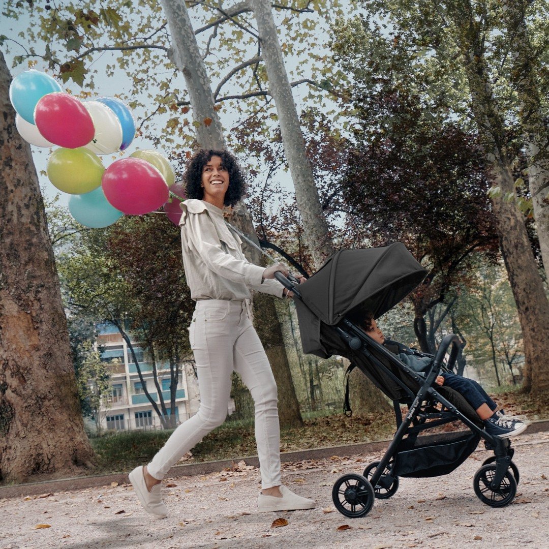 inglesinausa's tweet image. #Strollersale 🏷️ Because who doesn&apos;t need a trusty sidekick for their tiny human? 😍 The award-winning #Quidstroller is on sale now only $249 + free carry bag ($29 value). Oh, and it&apos;s like a ninja - fits into overhead too! 😎
-
 #Inglesina #TravelStroller #AirplaneStroller