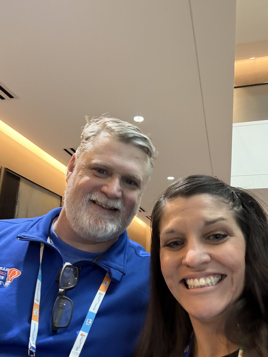 Steph_Sukow's tweet photo. Loved connecting with amazing people educators at the @ideaillinois conference this year. What a great time of learning and collaborating with education near and far. Shout out to my amazing #googleie mentor, the amazing @mrshowell24! #ideacon https://t.co/nd5ILwavYW