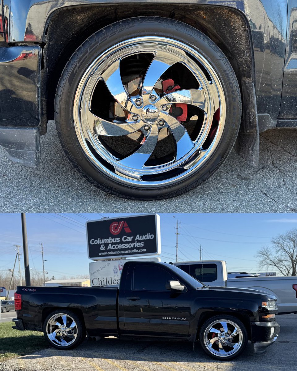 CbusCarAudio's tweet image. Let's take a closer look at the new chrome rims this '15 Silverado got!
👀

#CCA #ColumbusCarAudio #WheelWednesday #Wheels #Rims #TruckAccessories