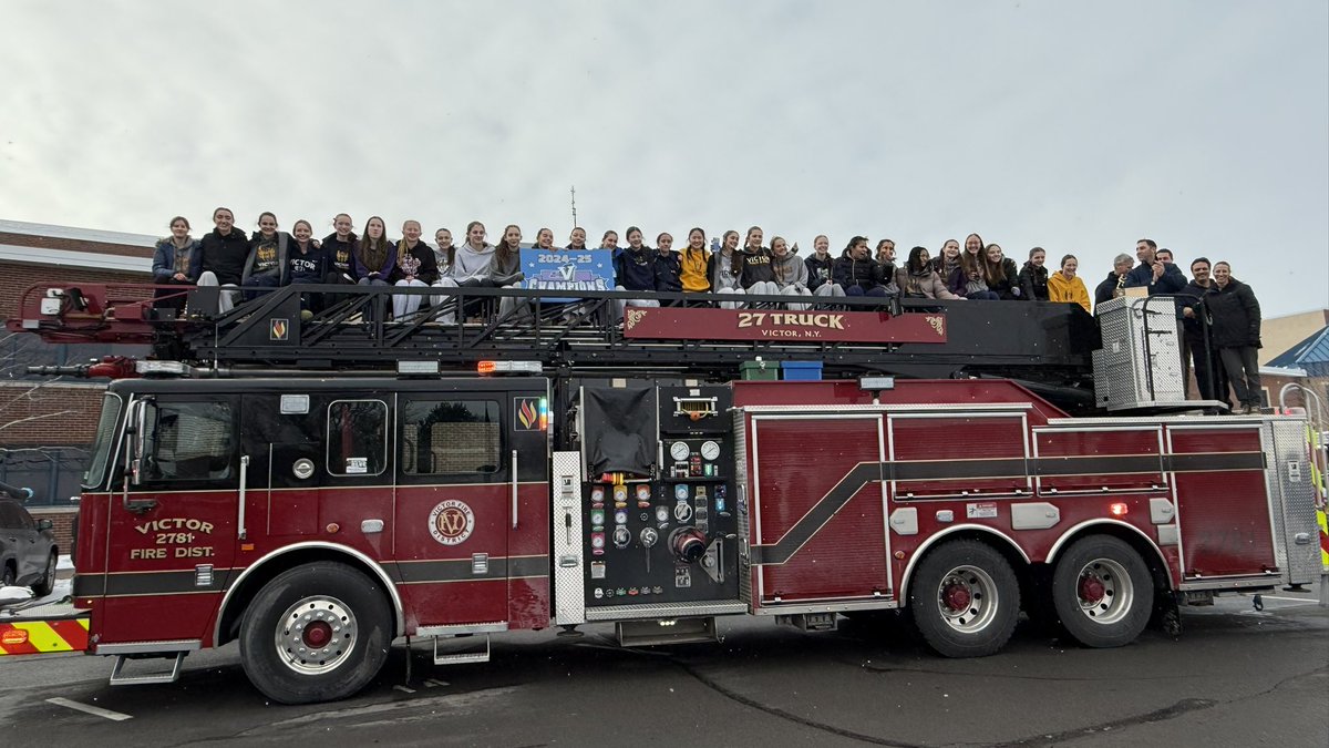 Victor Blue Devils Ψ╰(•̀ᴗ•́ )╯ tweet media