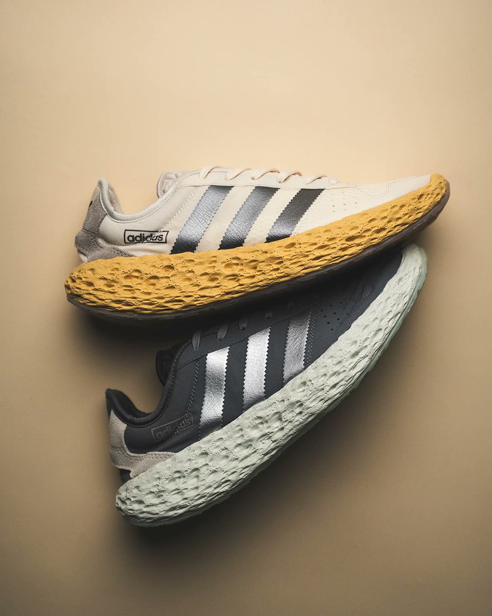 SOLELINKS's tweet image. Ad: LIVE at 3pm PT/6pm ET
adidas Zponge

Orbit Grey/Iron Metallic
AG:bit.ly/4b7WEV2
43einhalb:bit.ly/41uV5xf

Grey Four/Metallic Silver
AG:bit.ly/3EIWmYx
43einhalb:bit.ly/3X76d0m