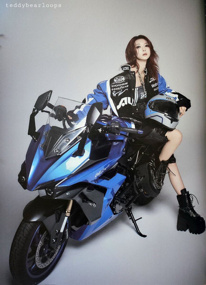 kpop moments that could kill a sapphic tweet media