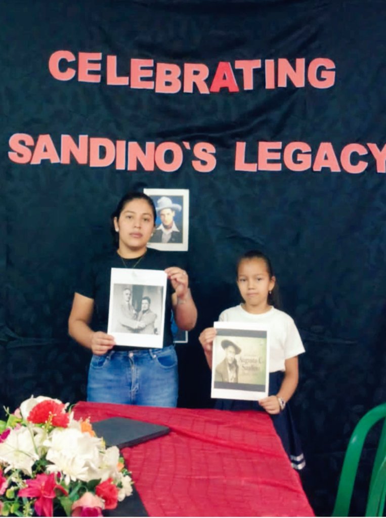 MinedSjrc's tweet photo. 🇳🇮 SANDINO SIEMPRE MAS ALLÁ ❤️🖤

Estudiantes de Educación Primaria participan en diferentes actividades enmarcadas en la jornada al  General Sandino. 

📚✍️Recordamos su vida y legado 🇳🇮

#4619AvanzandoEnLaRevolución ❤️❤️🖤🖤 https://t.co/STgg572jqW