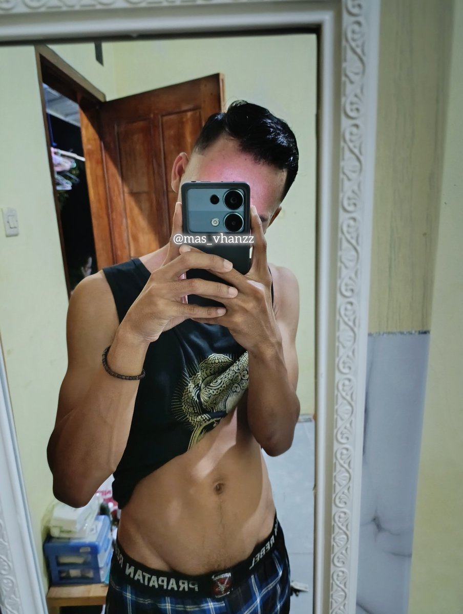 cirebonTOP69's tweet photo. 🤤🤤🤤🤤 https://t.co/jP42lrag8S