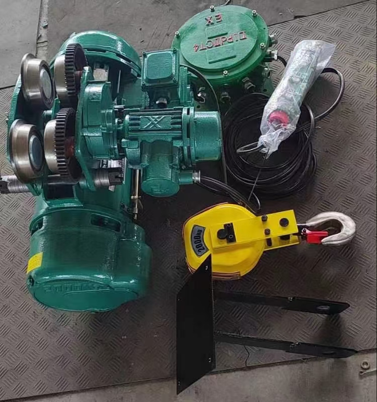 CD Hoists: Elevate your construction projects with our advanced hoisting technology. Contact us: +8613358867008. Email: jcyc@firsthoist.com #ElectricHoist #ConstructionLifter #JCYC