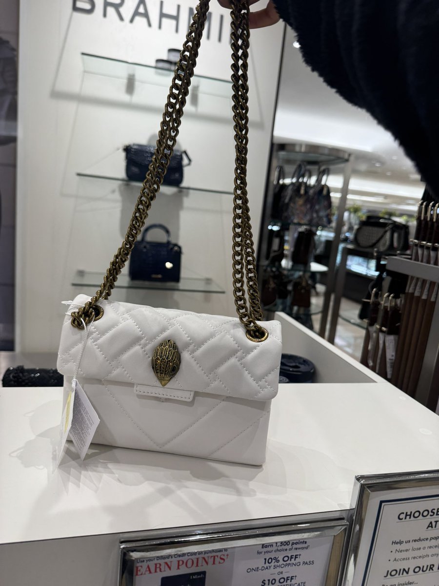 DamyahJanee_'s tweet photo. my new Kurt purse is sooo teaaa https://t.co/ktKeGeeaEx