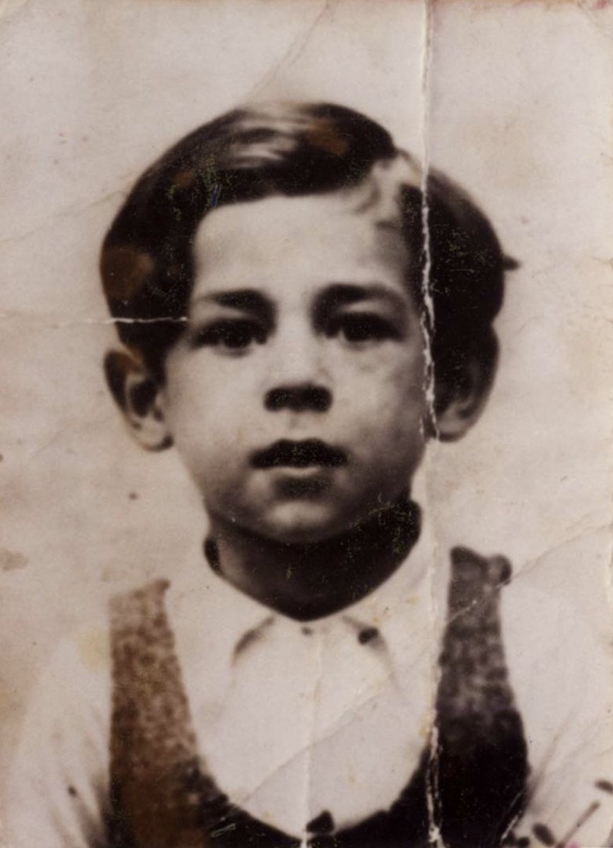 AuschwitzMuseum's tweet photo. 20 February 1934 | A French Jewish boy, Isidore Laks, was born in Paris. 

He arrived at #Auschwitz on 3 August 1944 in a transport of 1300 Jews deported from Drancy. After selection he was murdered in a gas chamber with 825 other people. https://t.co/rY3Gmkcs4V