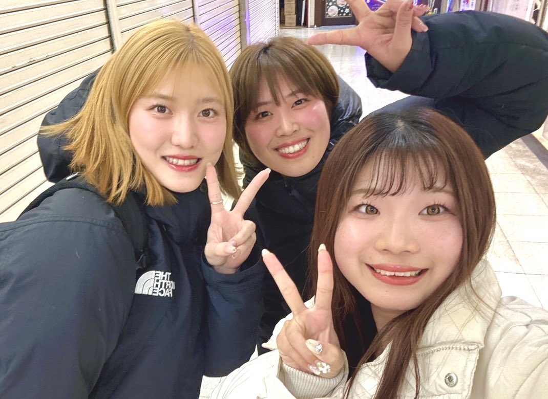 夜みんな予定なし！って事から、
急遽、大阪サポート
<a href="/pp_ueki/">ウエキ@プレシャスパートナーズ／誰と働くか</a> さん
<a href="/mmynn2568/">戸田@プレシャスパートナーズ／誰と働くか</a> さん　とご飯へ♪

業務では厳しい事も話しますが、
普段からお菓子を買い合ったり、
スタバに行ったり、
こんな事があったんです〜って話したり、
【個性は強い】そんな3人です！

是非、フォローよろしくお願いします！