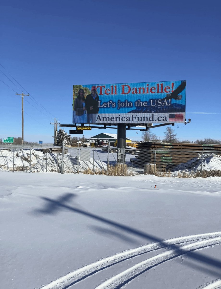 Billboard seen in Bowden calling for Alberta to join the U.S. 🇺🇸