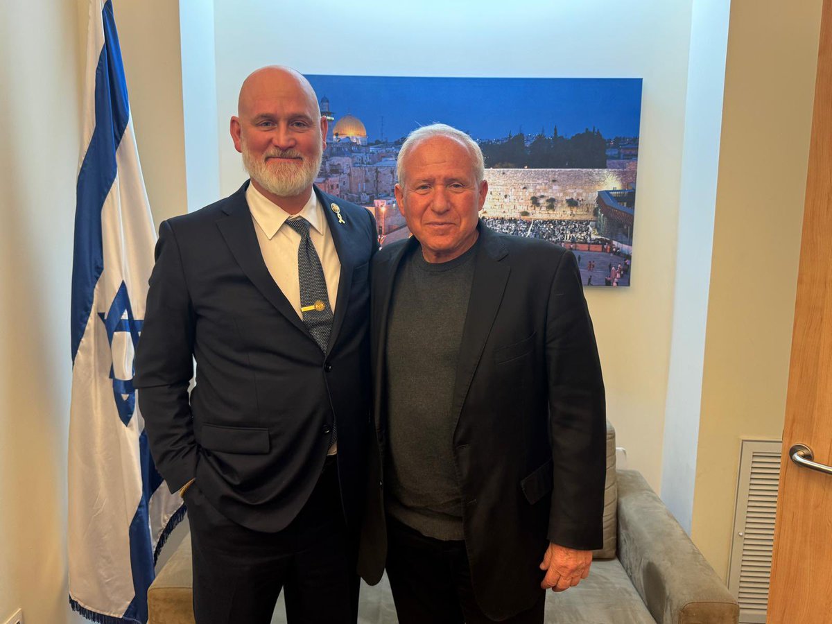 derrickvanorden's tweet photo. Hey Shipwreck,

While you were sitting in your basement listening to old Sinead O’Connor records, I was meeting with the Israeli Minister of Agriculture to try to expand the markets for our Wisconsin farmers.

This is what Big Boys do.

We actually get off our fat asses and leave our families so we can help our constituents by making sure they can remain commercially viable.